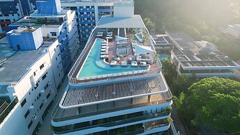 Setai Yacht Comfort II - By Almare Flats