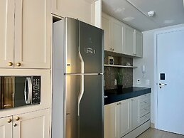 Setai Yacht Comfort II - By Almare Flats