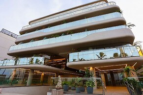 Setai Yacht Comfort II - By Almare Flats