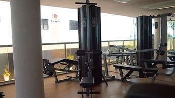 Setai Yacht Comfort II - By Almare Flats