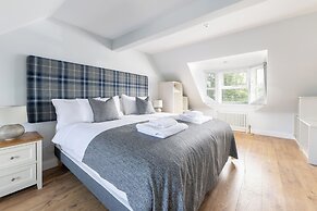 Hillside Luxury Apartments