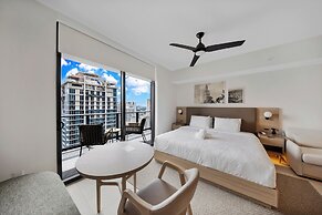 Modern Studio in Downtown Miami