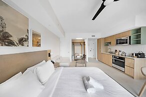 Modern Studio in Downtown Miami