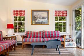 Nanas Hideaway 2 BDR Charmer!