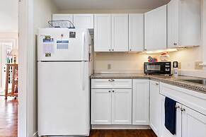 Nanas Hideaway 2 BDR Charmer!