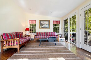 Nanas Hideaway 2 BDR Charmer!