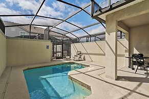 Spacious 4BR Townhome With Pool at Storey Lake