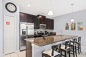 Spacious 4BR Townhome With Pool at Storey Lake