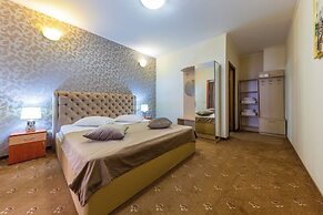 Hotel Amphitryon Premium