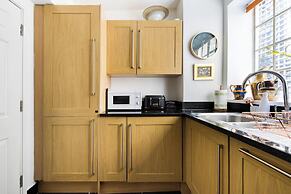 Mayfair W/ac 3-bed-5guests Berkeley Square