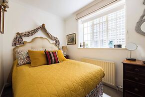 Mayfair W/ac 3-bed-5guests Berkeley Square