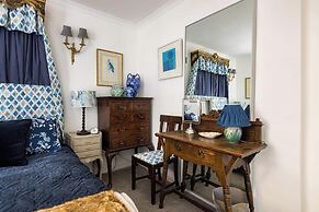 Mayfair W/ac 3-bed-5guests Berkeley Square