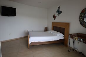 HOTEL PORTOBELO GUATAPE