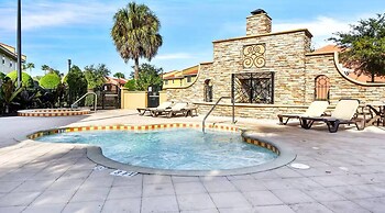 Amazing 2b Fantasy Resort