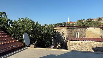 Assos Mia Konaklama ve Restaurant