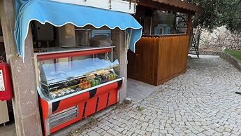 Assos Mia Konaklama ve Restaurant