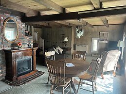 Pressey House Lakeside Bed & Breakfast