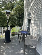 Pressey House Lakeside Bed & Breakfast