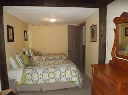 Pressey House Lakeside Bed & Breakfast