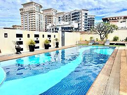 BGC Mckinley City Center Apartments