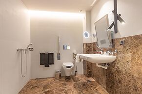 Adia Aluma Athens, Curio Collection By Hilton