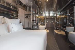 Adia Aluma Athens, Curio Collection By Hilton