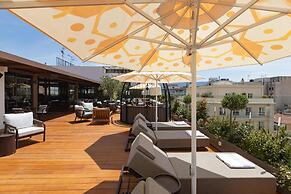 Adia Aluma Athens, Curio Collection By Hilton