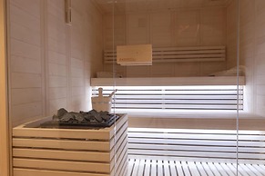 Adia Aluma Athens, Curio Collection By Hilton
