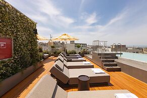 Adia Aluma Athens, Curio Collection By Hilton