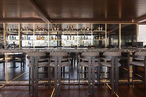 Adia Aluma Athens, Curio Collection By Hilton