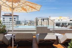 Adia Aluma Athens, Curio Collection By Hilton
