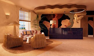 Amarello Hotel Praia Santo André, Tapestry Collection Hilton