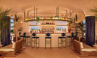 Amarello Hotel Praia Santo André, Tapestry Collection Hilton