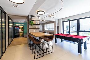 Piscina-AC-Academia-Brazilian Corner