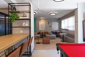 Piscina-AC-Academia-Brazilian Corner