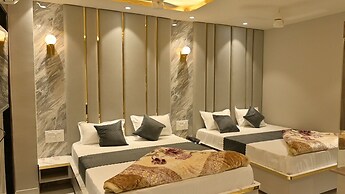 Hotel Shahanshah & Restaurant