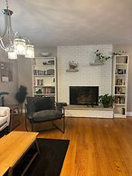 Luxury Modern Stay - 2000 Sqft