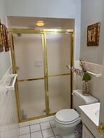 Luxury Modern Stay - 2000 Sqft