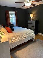 Luxury Modern Stay - 2000 Sqft