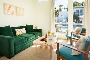 3 Private 1 Bedroom Units at The Wesley Sleeps 12