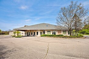 LakeWood Inn & Suites