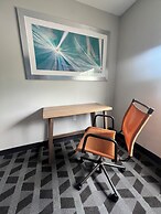 LakeWood Inn & Suites