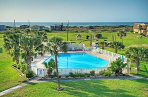 2 Units Beachfront Complex w Pool Pickleball Beach Bliss Bleach Bungal