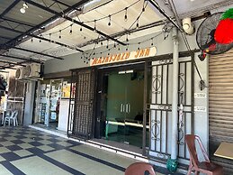 OYO 91110 Rainfield Inn