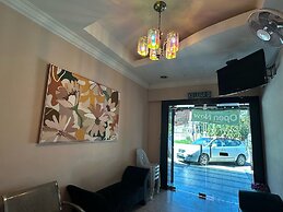 OYO 91110 Rainfield Inn