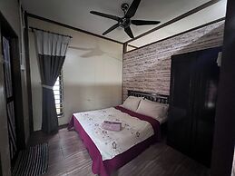 Nurbayu Chalet, Kemaman