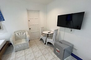 Casa De Praxides Tourist Inn