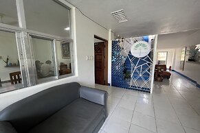 Casa De Praxides Tourist Inn