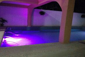 Larosa Hostel Bed And Breakfast