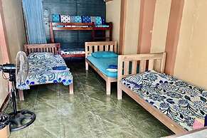 Larosa Hostel Bed And Breakfast